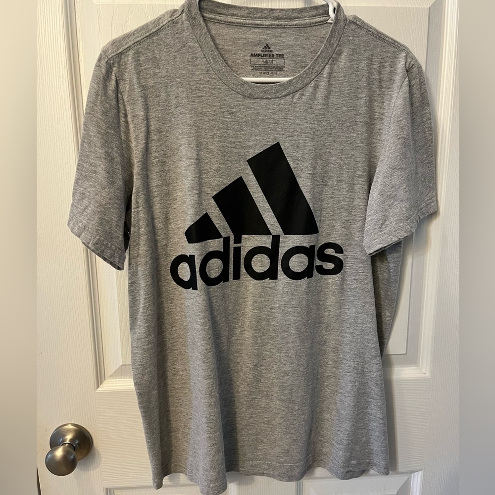 Adidas Amplifier M/M(Medium) Gray Tee Shirt